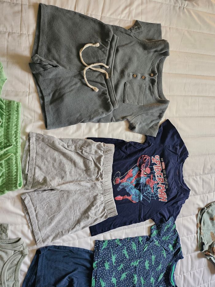 Lot pyjamas - photo numéro 4