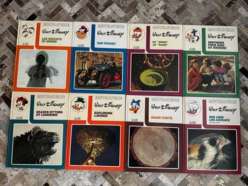 Beau lot d’encyclopédie Walt Disney vintage