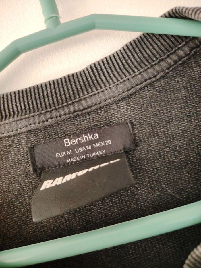 Pull Bershka - photo numéro 2