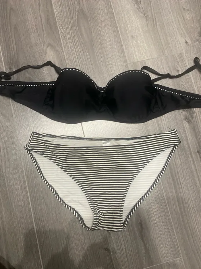 Maillot de bain bikini noir rayé blanc 2 pièces - photo numéro 2