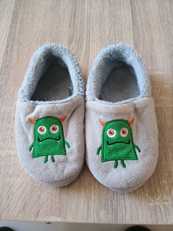 Chaussons pointure 28/29 