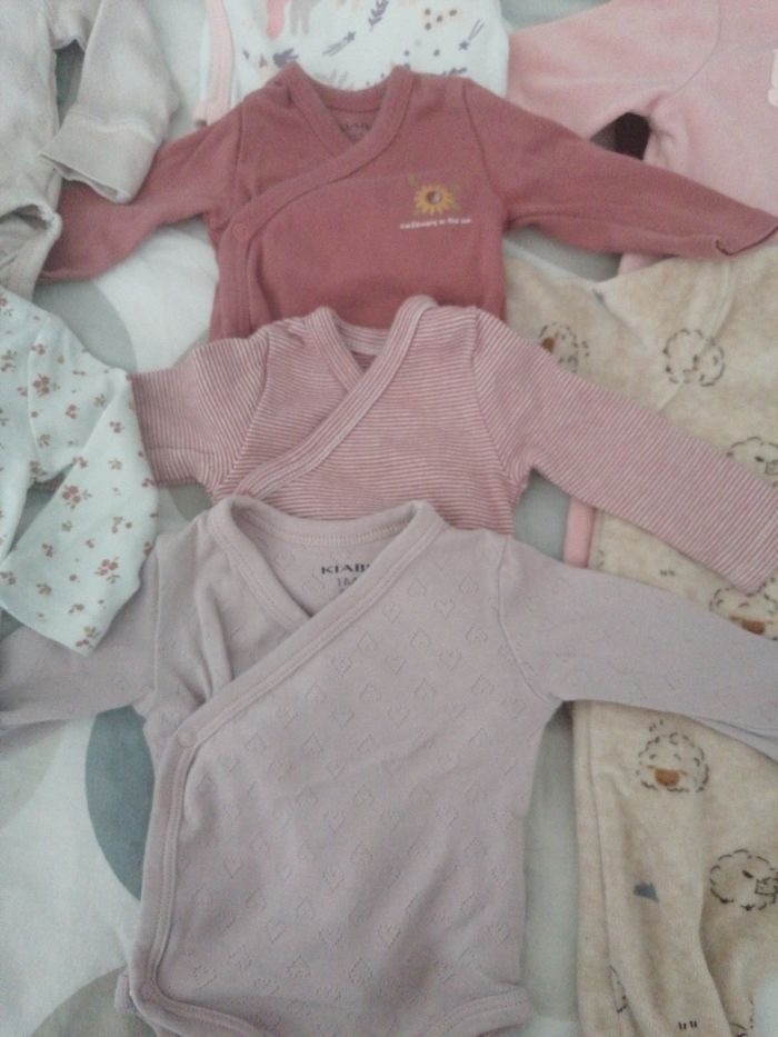 Lot vêtements bébé fille 1 mois - photo numéro 4