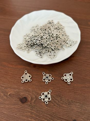 48 breloques connecteurs - DIY