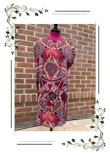 Jolie robe tunique légère taille 40