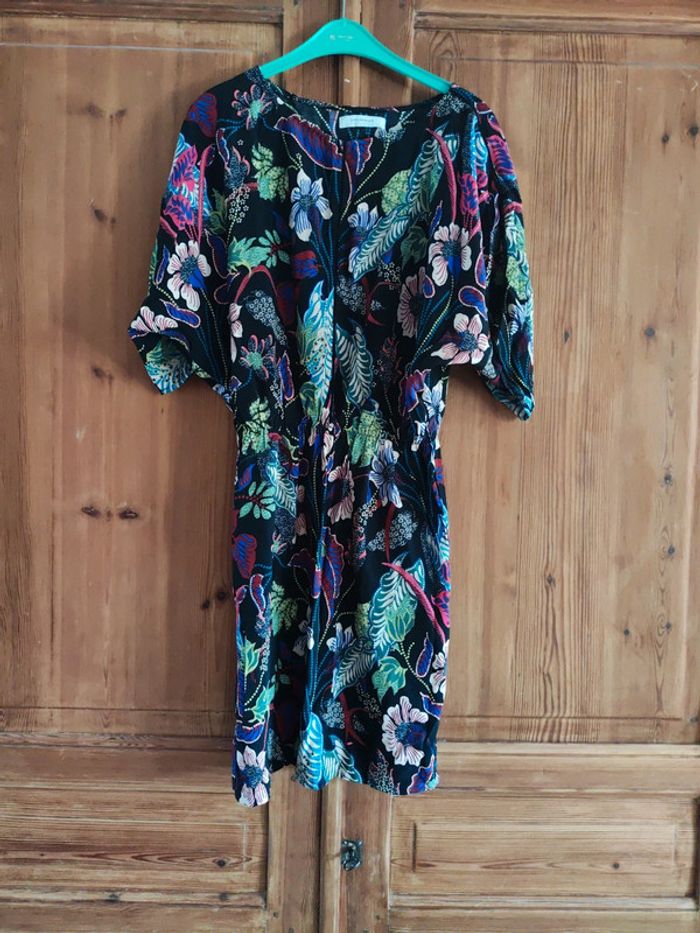 Robe colorée fleurie