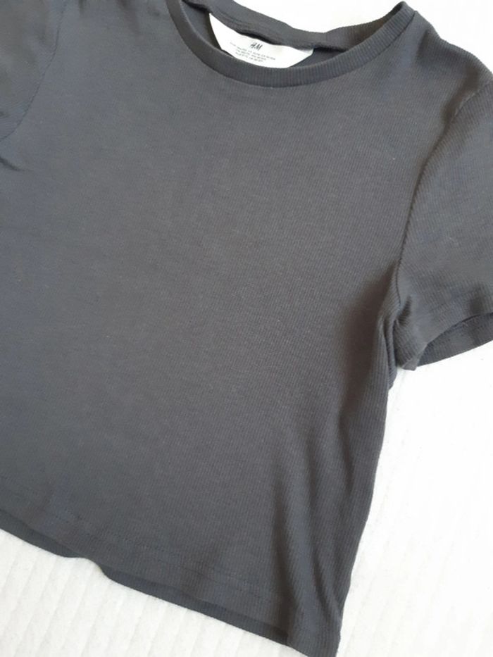 Haut manches courtes H&M 146/152 cm - photo numéro 2