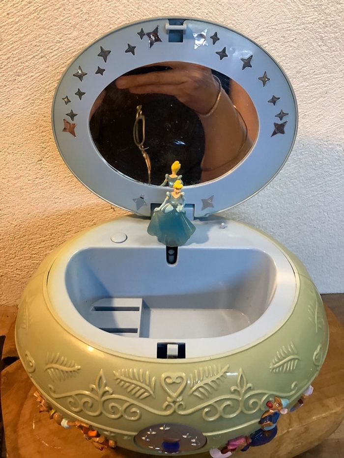 Boite à musique Cendrillon vintage Disney - photo numéro 3