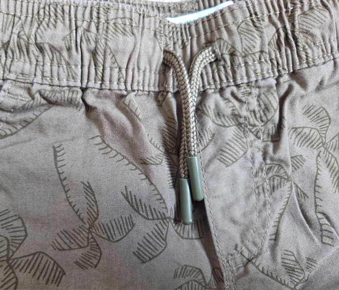 🌸 Short léger motif palmiers 8 ans 🌸 - photo numéro 3