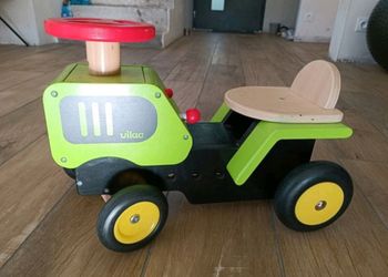 Tracteur tout en bois