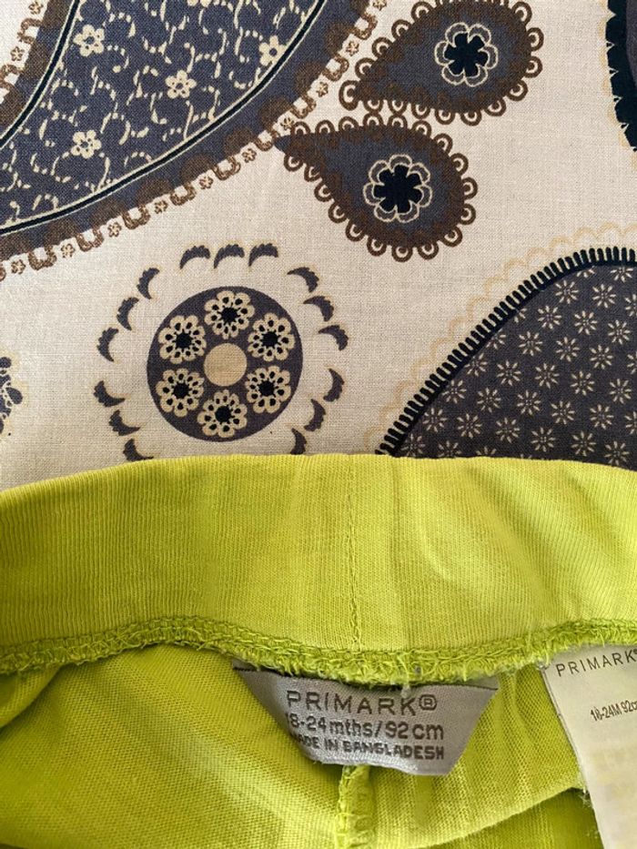 Superbe beau short Primark bleu taille 18/24 mois - photo numéro 7