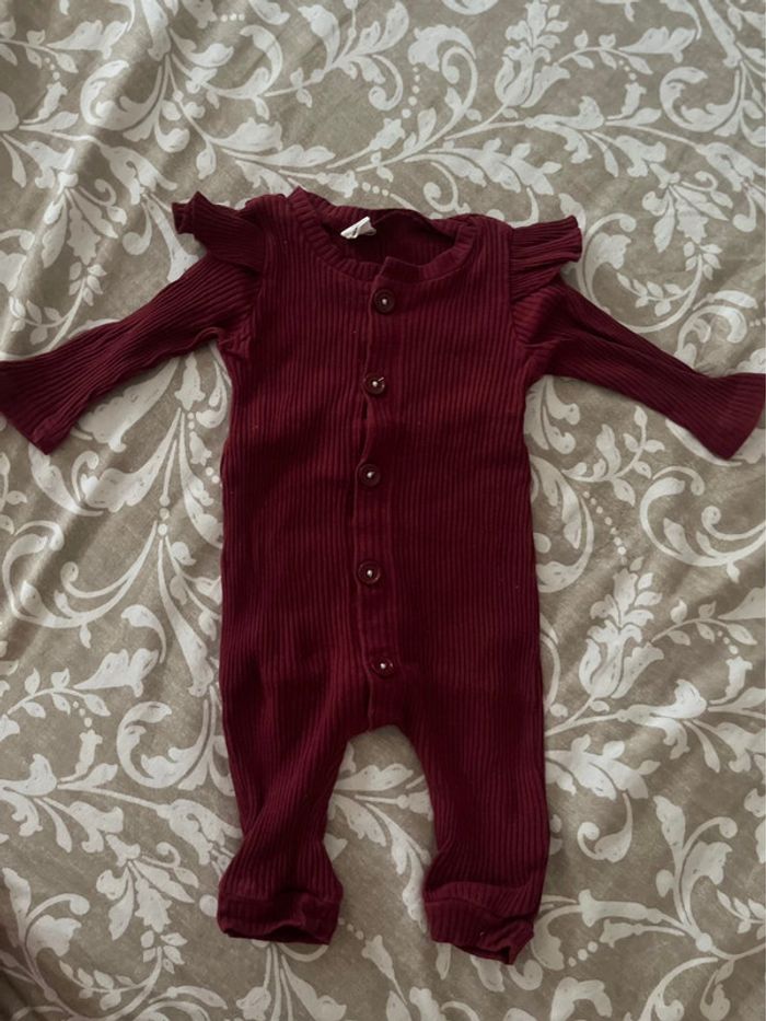Combinaison bordeaux bébé