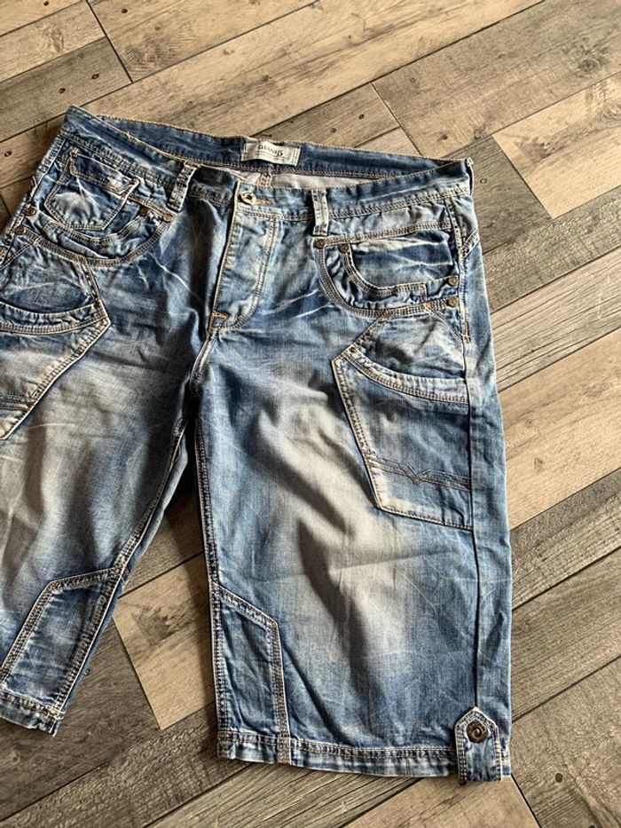 Short jeans voire photo - photo numéro 3