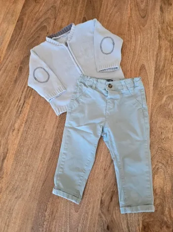 Ensemble gilet et pantalon 18mois