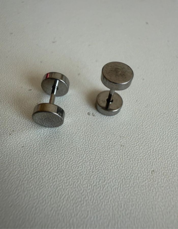 Boucles d’oreilles homme argent ronde en acier inoxydable simple