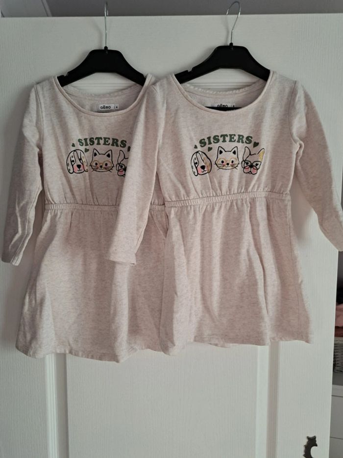 Lot robes "Sisters " jumelles 4A