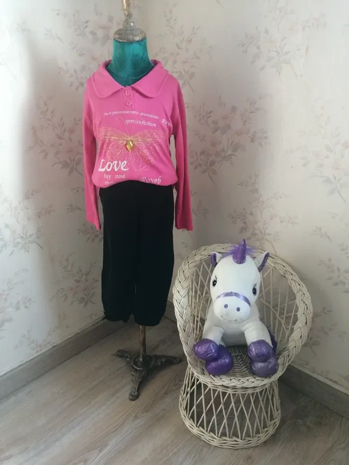 Pull fin rose avec col boutons imprimé papillon et message / tong tong / (8ans)