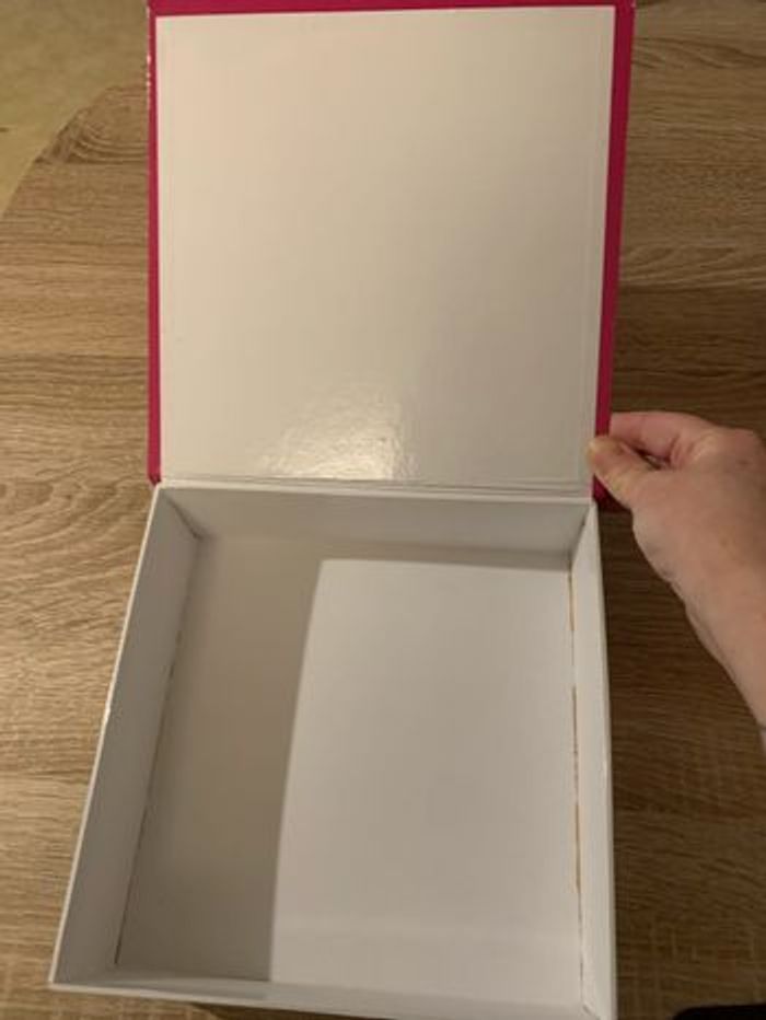 Boîte en carton avec moules en silicone + pinceau - photo numéro 10