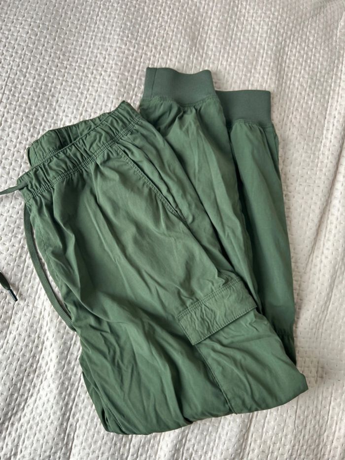 Pantalon cargo vert kaki - photo numéro 3