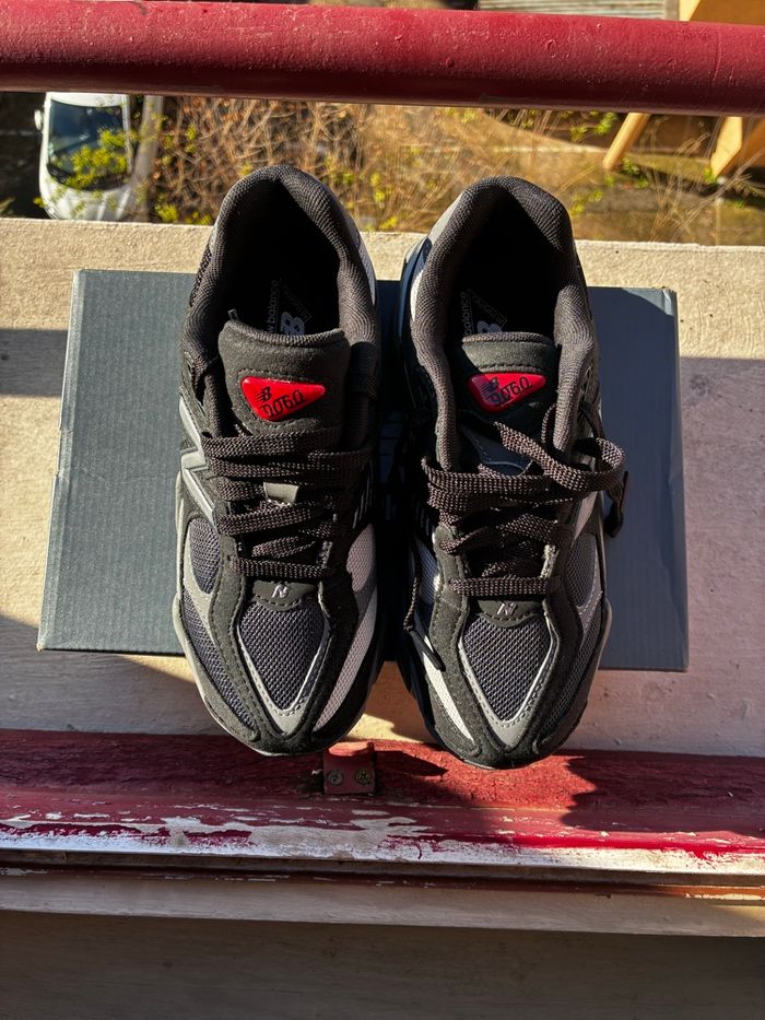 New Balance 9060 Black / Black - photo numéro 4