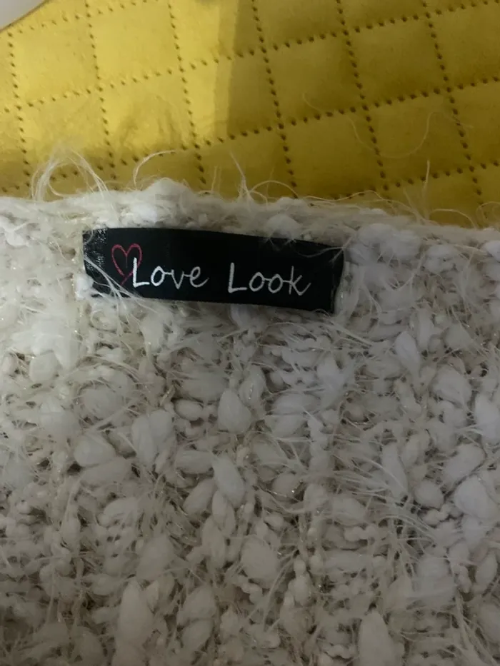 Pull Love Look taille 38-40 très doux blanc cassé brillant tres bon état - photo numéro 8