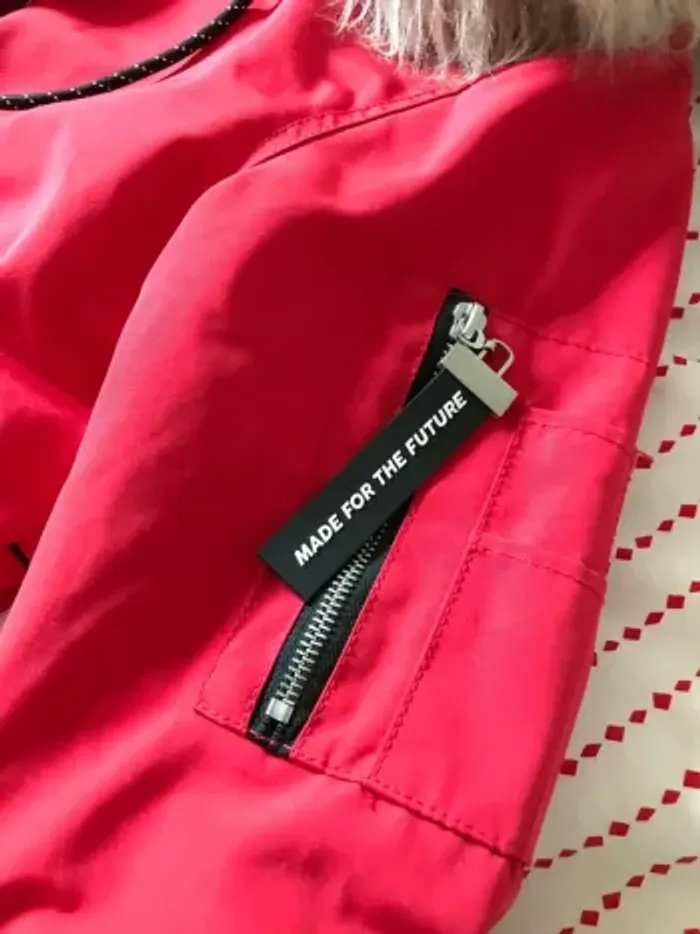 Manteau long rouge - photo numéro 4