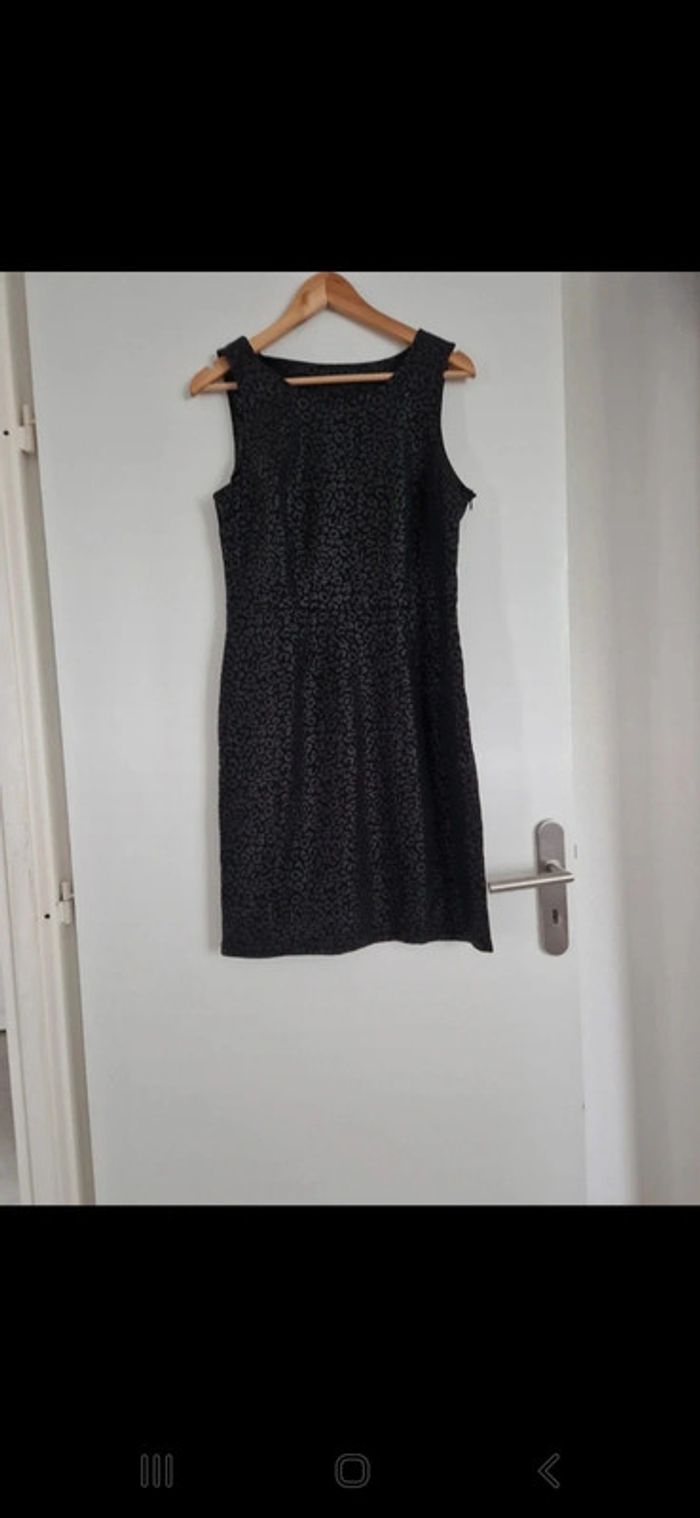 Robe léopard noir