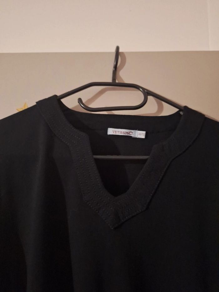 Tee-shirt très bon état - photo numéro 2