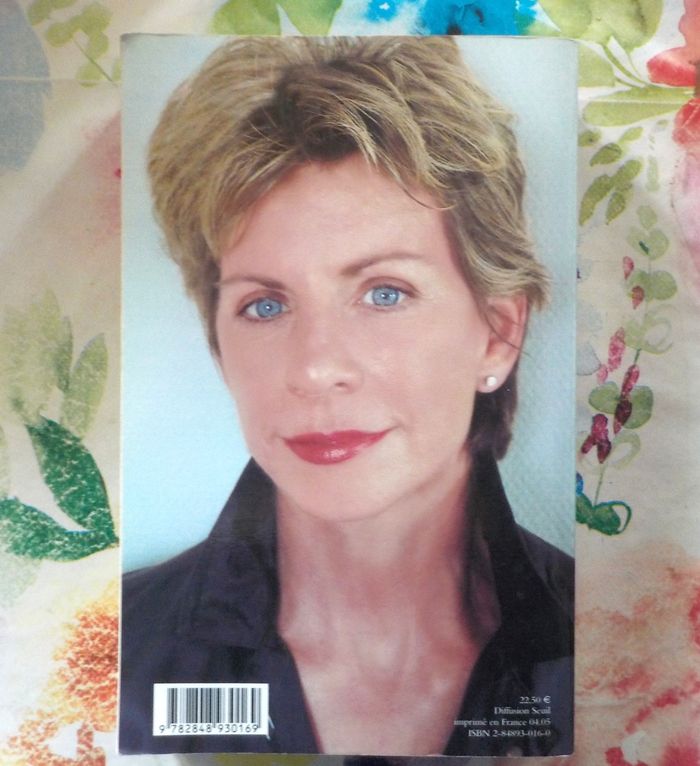 SIGNE SUSPECT de Patricia CORNWELL Ed. des 2 Terres - photo numéro 2