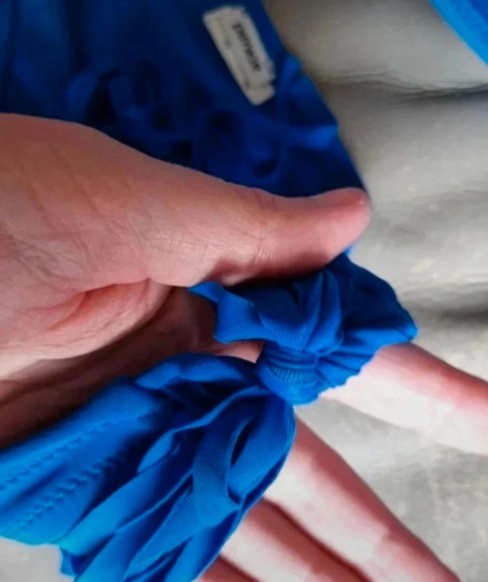 Bikini bleu roi - photo numéro 5