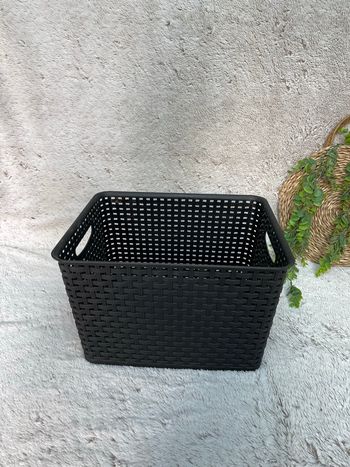 Panier de rangement en plastique tressé noir 