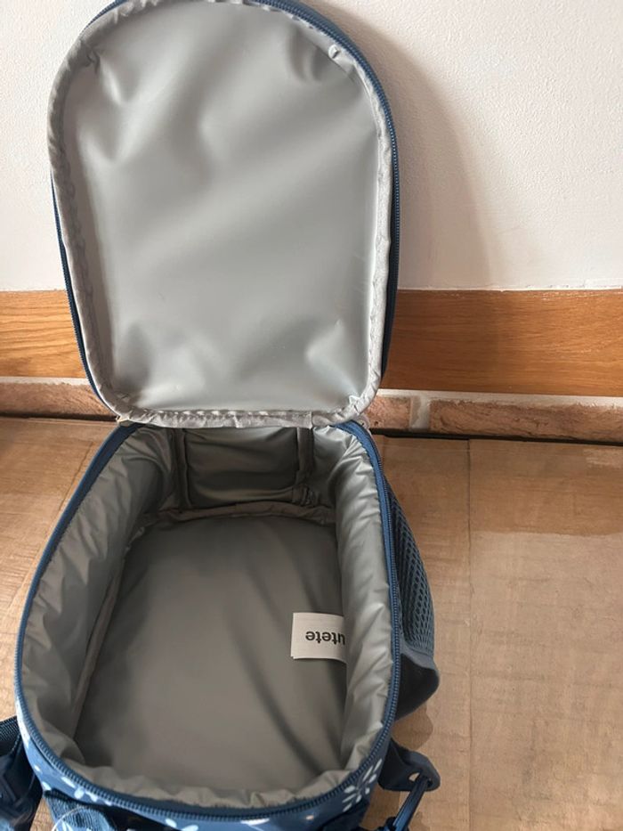 Sac à dos isotherme neuf - photo numéro 5