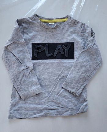 T-shirt Play taille 18 mois
