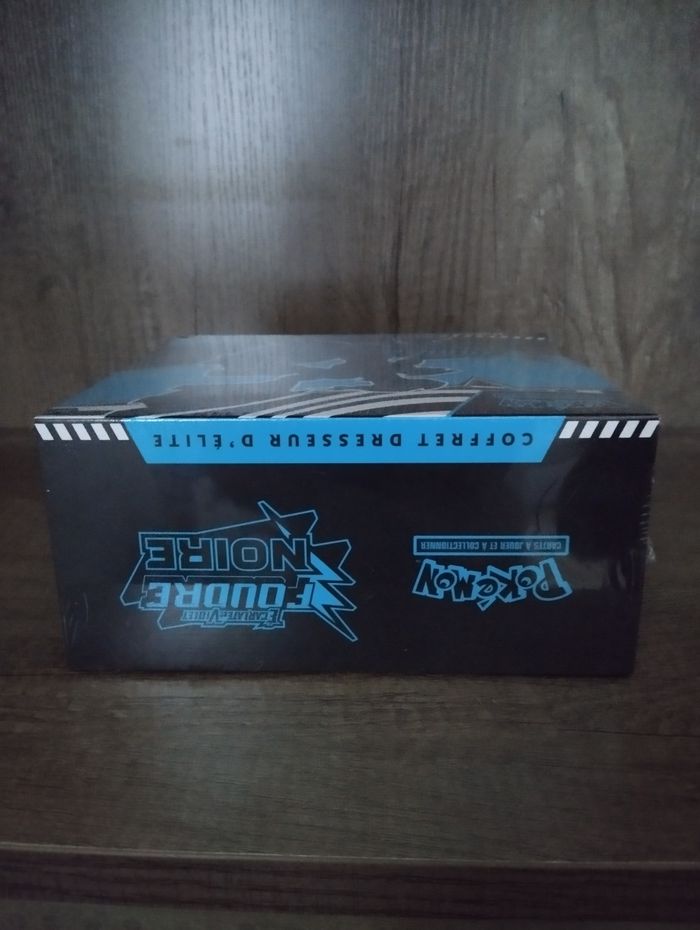 Pokémon, ETB Foudre Noire Ecarlate et violet EV11 - photo numéro 6