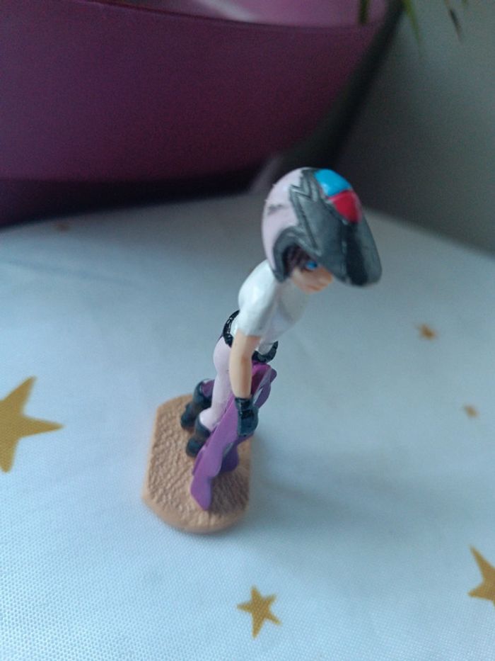 Figurine figura personnage snowboard violet purple skate Angela 2001 weetos poupée doll céréales - photo numéro 3