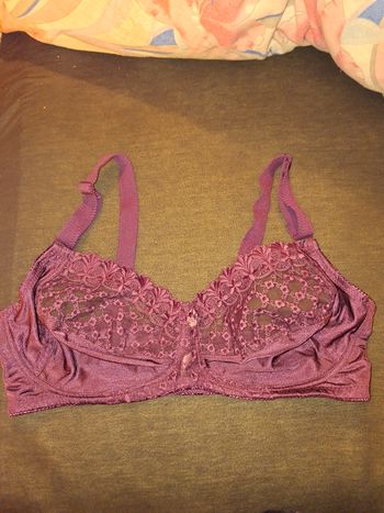 Soutien-gorge Grand Confort SANS ARMATURES – Prune – 120E (FR)