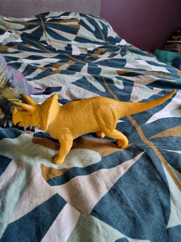 Lot de 3 dinosaures - photo numéro 3