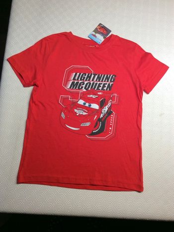 Tee-shirt Cars Flash McQueen 8 ans Neuf