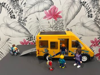 Playmobil bus école complet