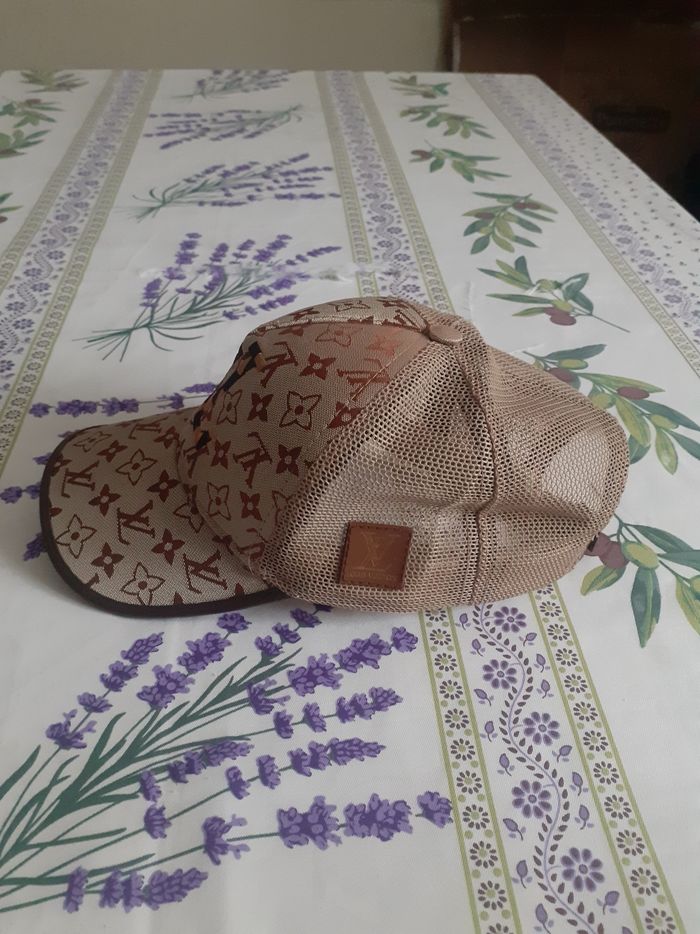 Casquette - photo numéro 2