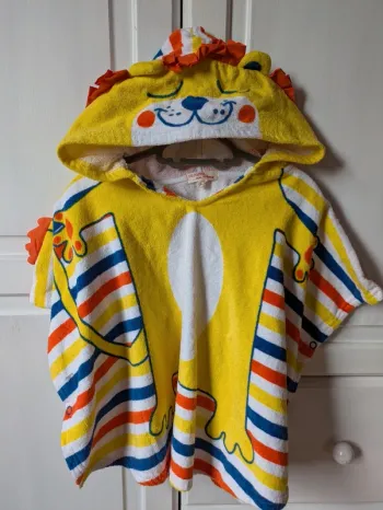 Cape de bain lion du pareil au même neuf