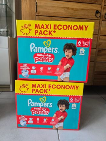 Couches taille 6 pampers