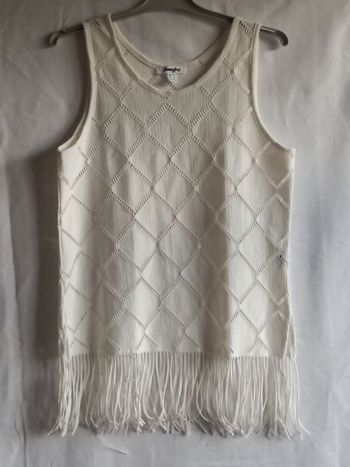 Tee-shirt femme écru avec motifs ajourés taille S