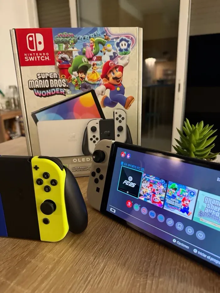 Nintendo · Switch OLED · Blanc - photo numéro 5