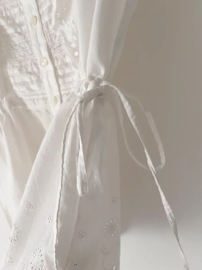 Magnifique haut blanc brodé / ajouré Pepe Jeans taille M avec liens à nouer - photo numéro 7