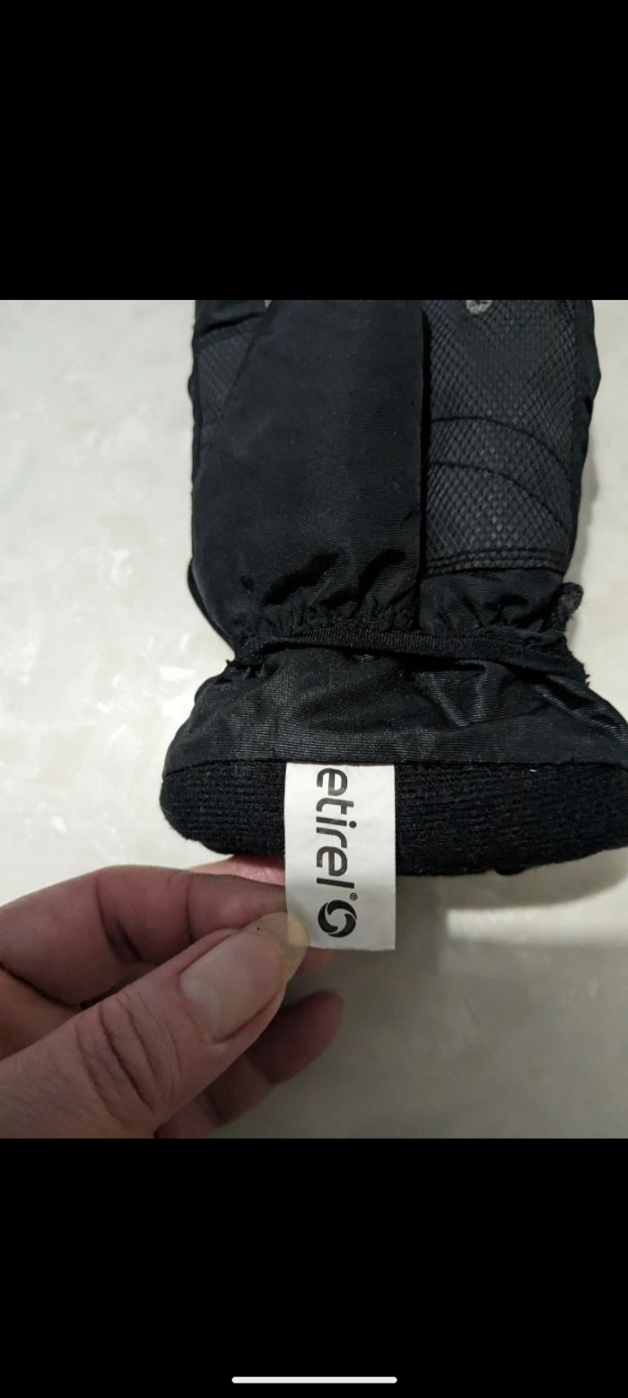 Paire de gants de Ski . Taille 14/16 ans - photo numéro 4