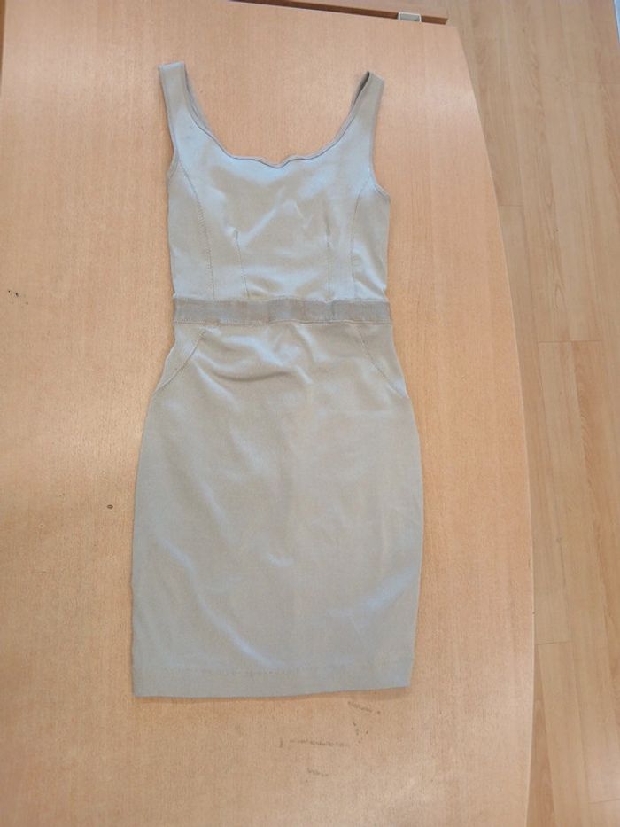 Robe moulante