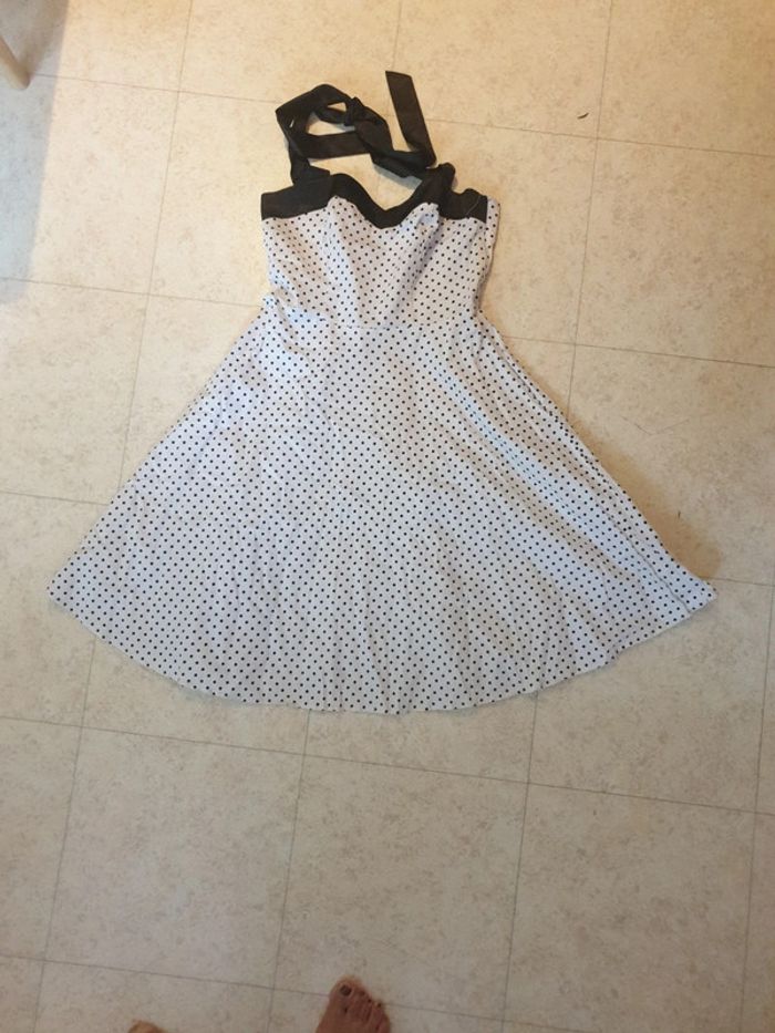 Robe d'été à pois retro année 50 Pin-up - photo numéro 4