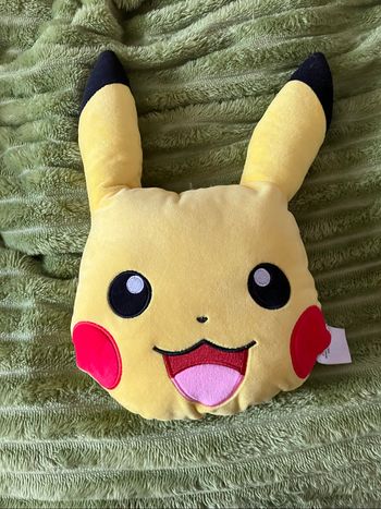 Coussin pikachu