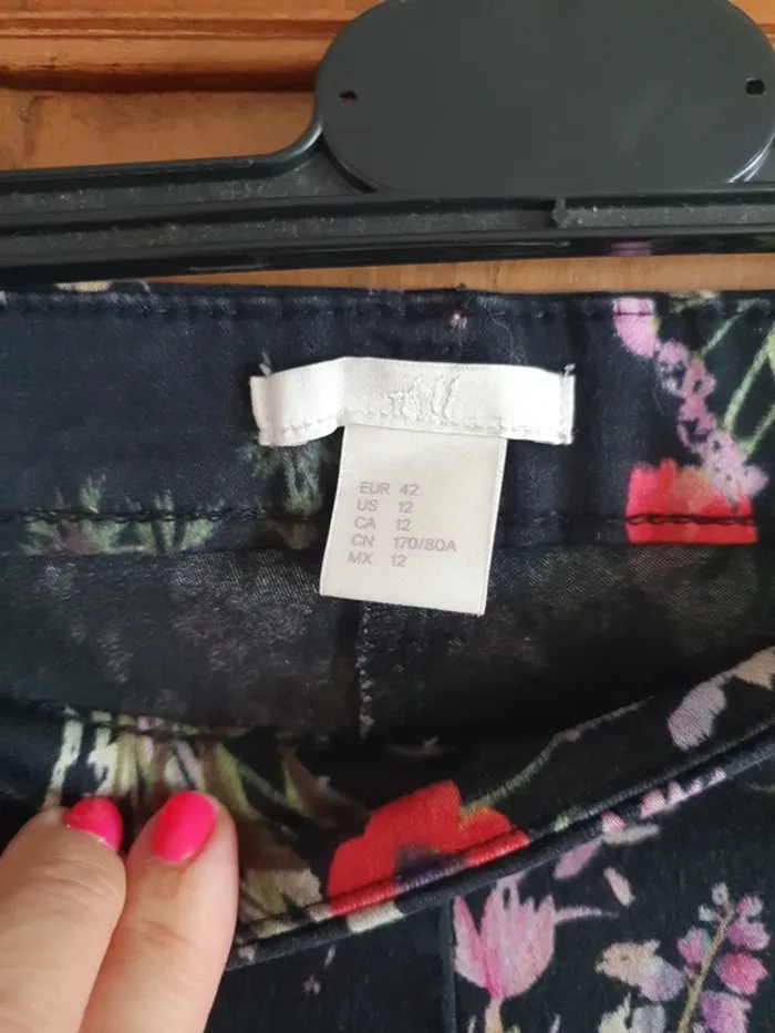 Pantalon a fleurs - photo numéro 4