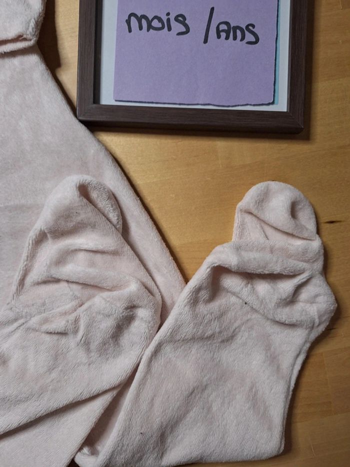 Pyjama pour fille taille 24 mois Marque Gémo très bon état - photo numéro 2